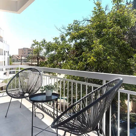 アパート Phaedrus Living Breeze Residences Urbanity ラルナカ